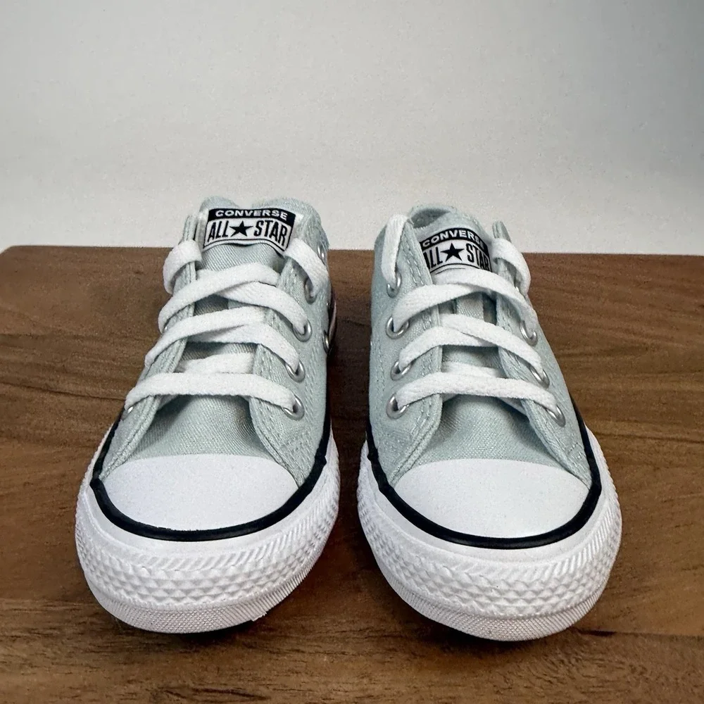 New‎ NWOB Little Kids Converse Chuck Taylor All Star You Dew You Sneaker 11 C